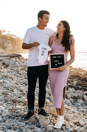 His Wife Alex Morgan Is Pregnant, Adorable Picture